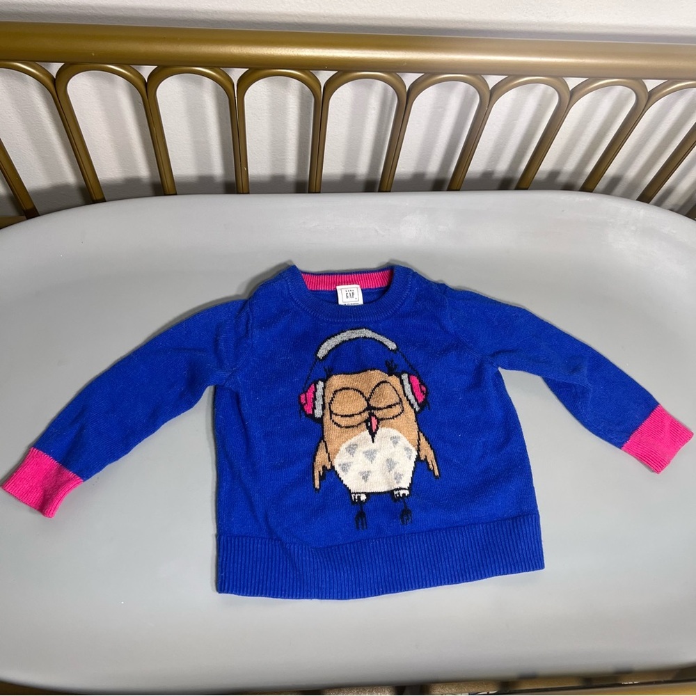 Vibrant blue & Pink gap Owl toddler girl Sweater size 12-18 months no flaws
